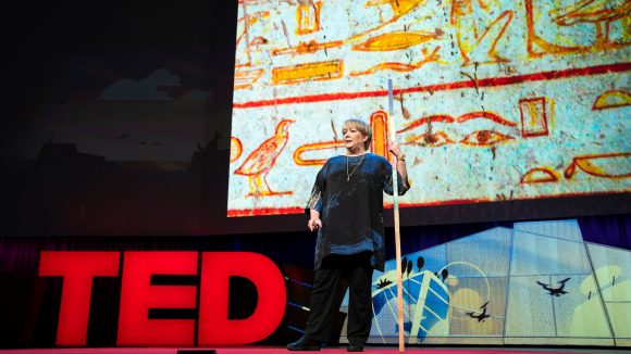Sightsavers VD Caroline Harper vid TED 2018.