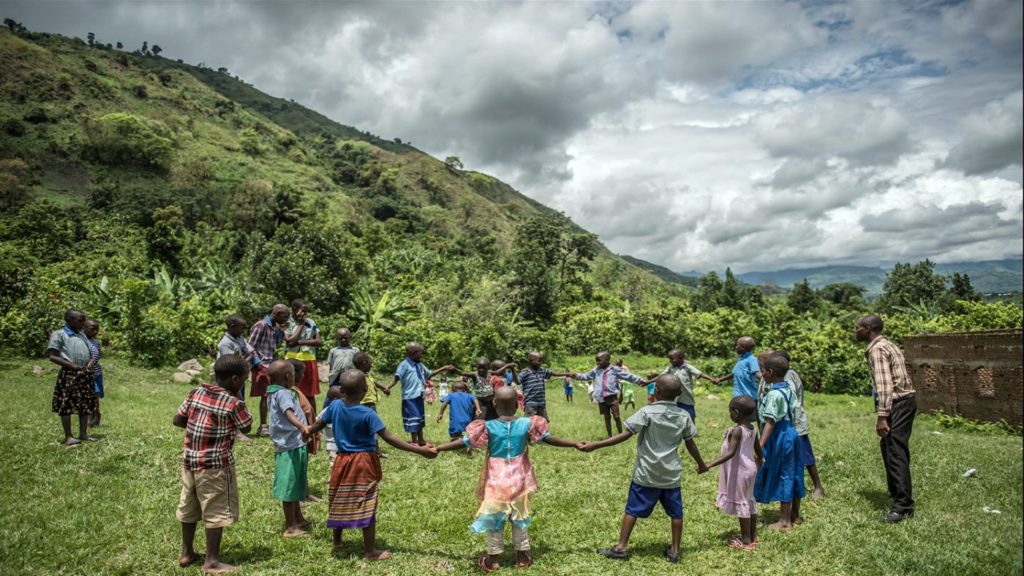 Skolbarn i Uganda.
